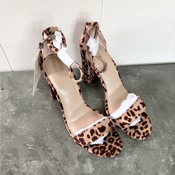 The Drop animal print 4” block heels ankle strap new size 9 new - Picture 2 of 8